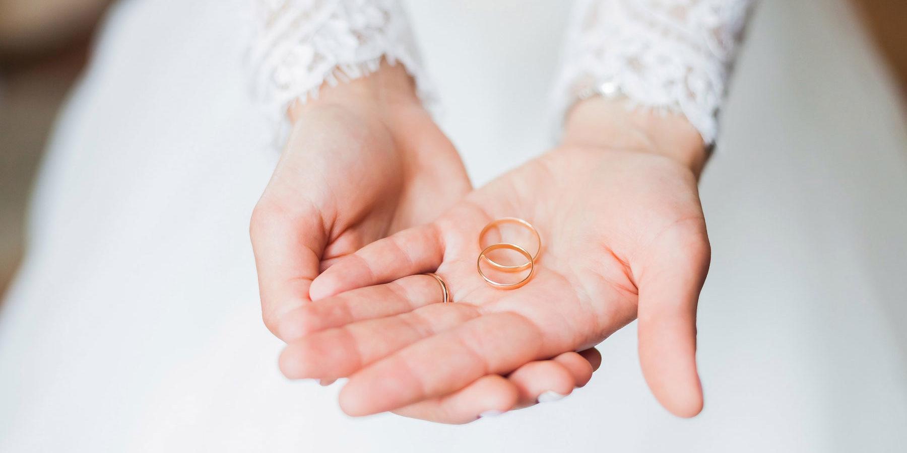 Fresno Wedding Location - bride with rings